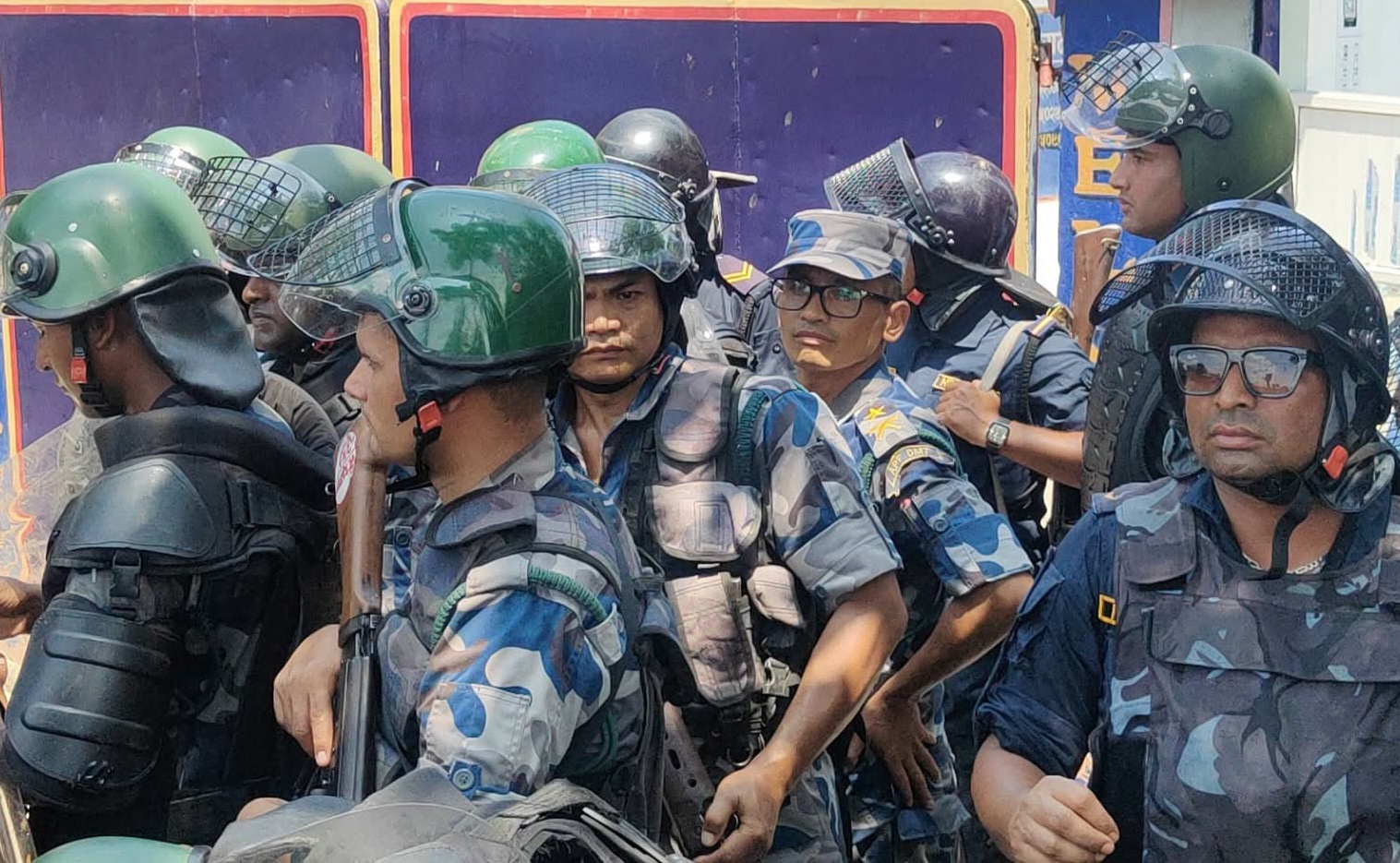 सिमरा घटना : बालिका हत्याको विरोधमा प्रदर्शन उग्र, इलाका प्रहरी कार्यालय घेराउ