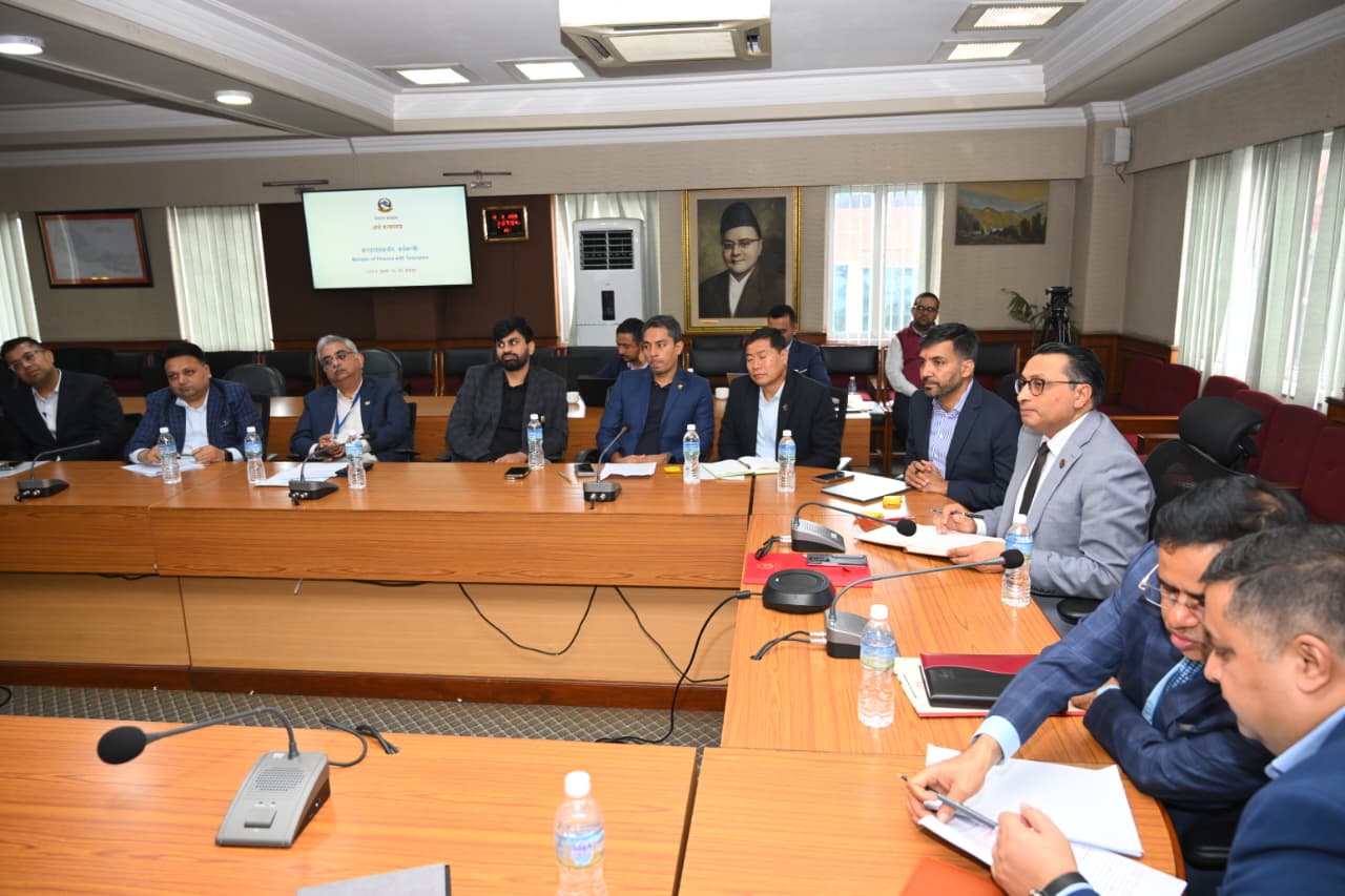 सरकारले निजी क्षेत्रलाई शङ्काले होइन, साझेदारका रूपमा हेर्छ : अर्थमन्त्री वाग्ले