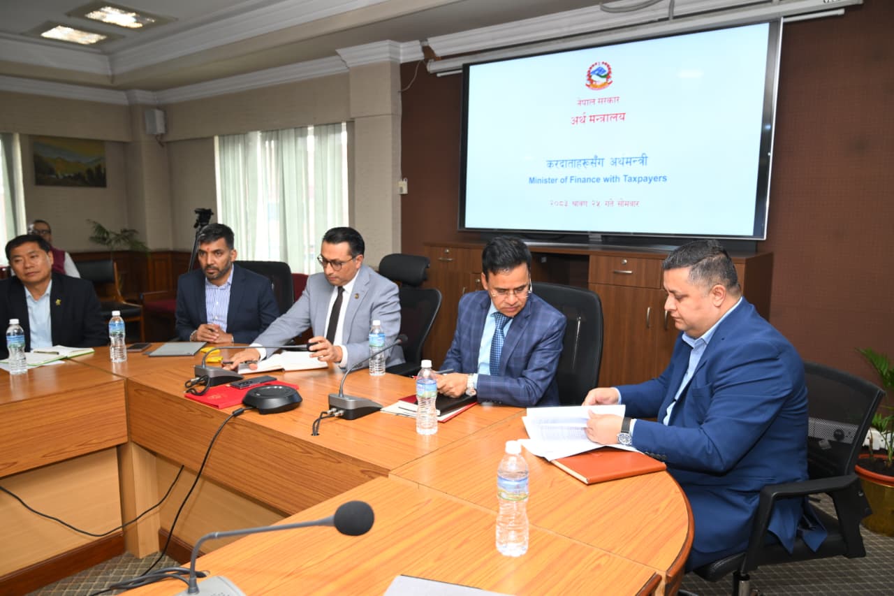 सरकारले निजी क्षेत्रलाई शङ्काले होइन, साझेदारका रूपमा हेर्छ : अर्थमन्त्री वाग्ले